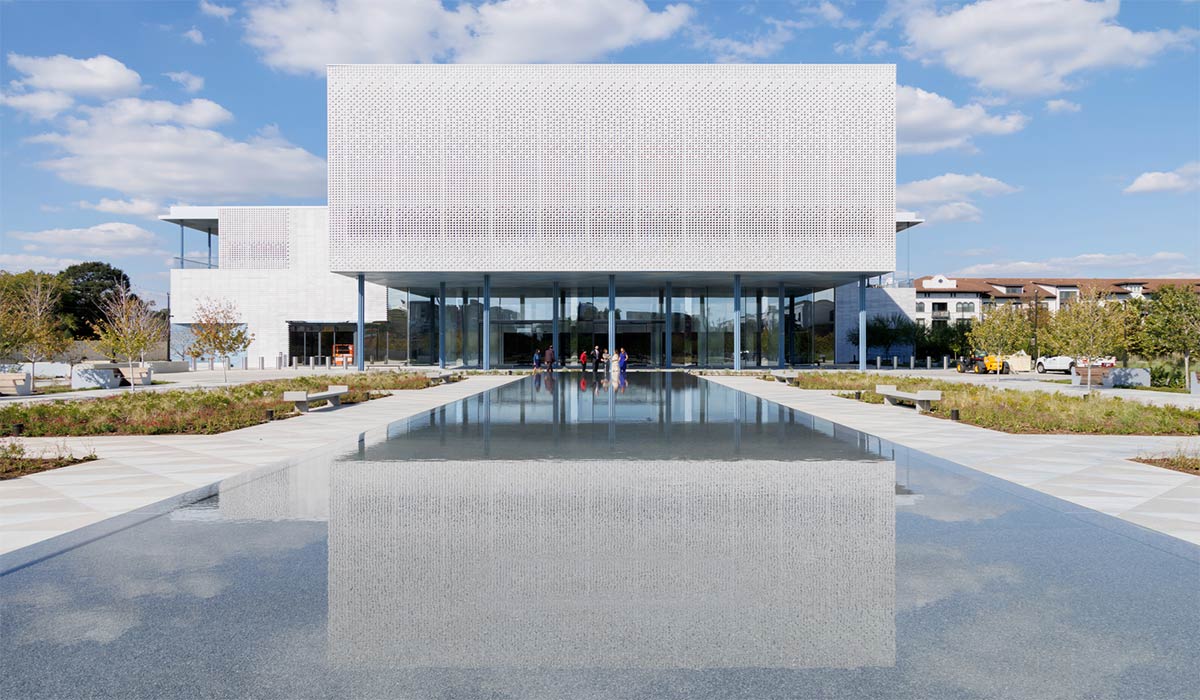 Opening of the Ismaili Center Houston: Farshid Moussavi’s New Architectural Masterpiece in the United States